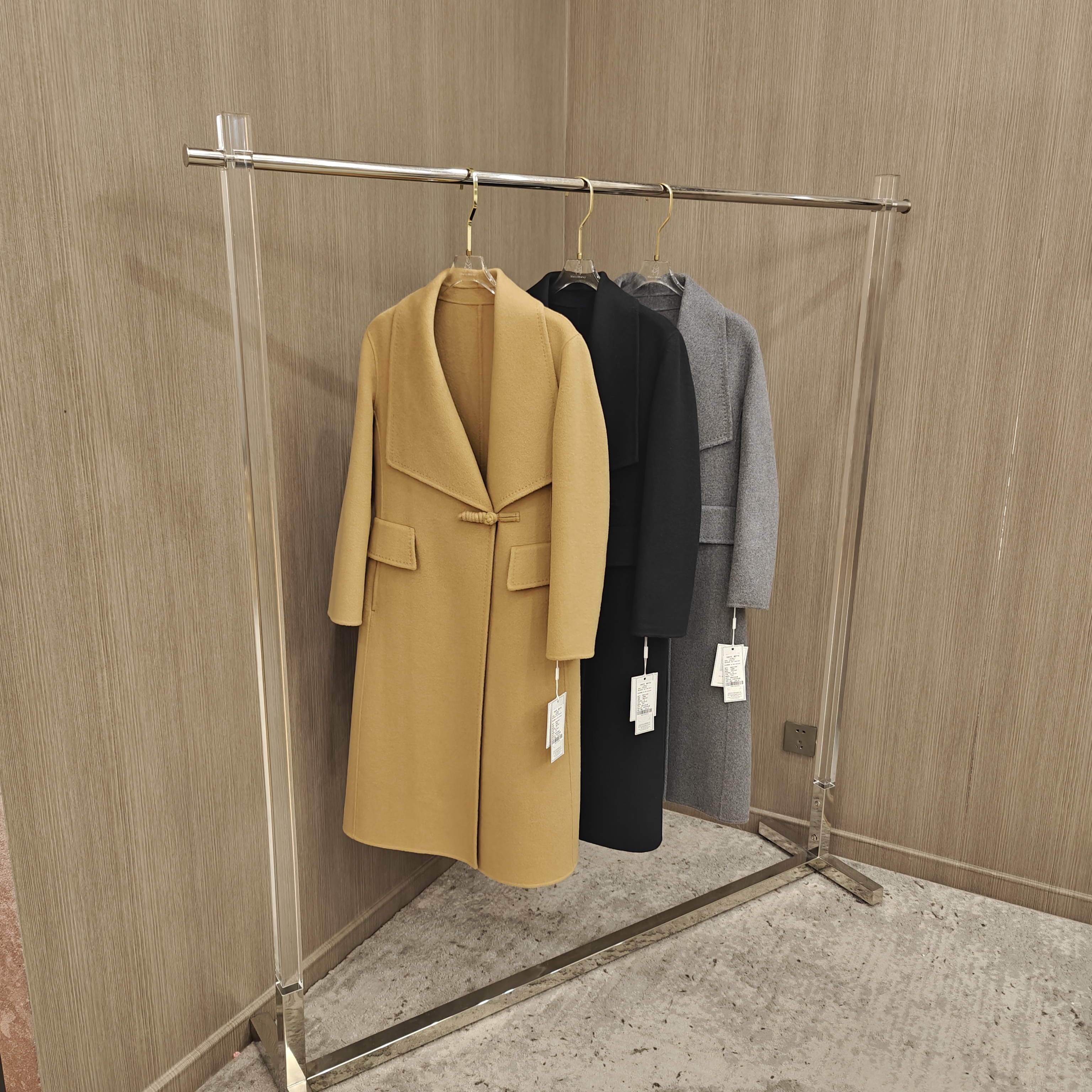 花两千多买件中国风羊毛大衣，我是不是交了智商税？