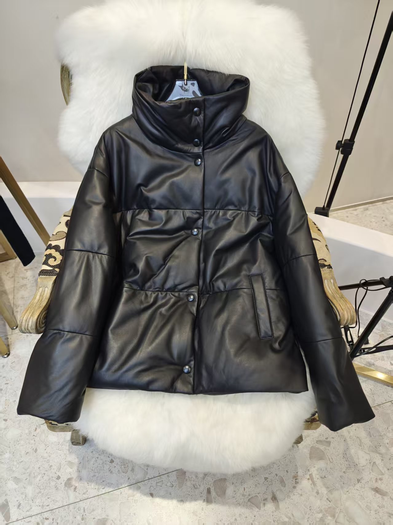 穿上这件皮衣，我仿佛成了冬日里的“皮卡丘”！——玛诗玛丽MarcyMarny冬季新款头层绵羊皮皮衣体验分享