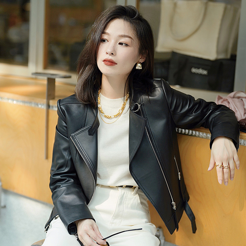 穿上这件凯撒皮衣，我好像懂了什么叫‘机车人生’