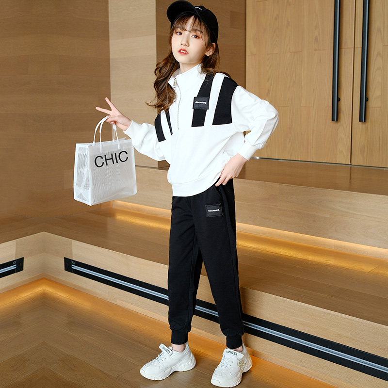 伊卡尚恩女童运动套装：时髦洋气，秋日活力新选择