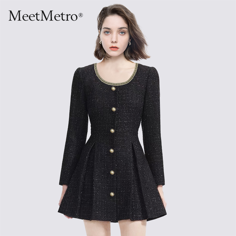 穿上这条小香风连衣裙，我仿佛成了《繁花》里的汪小姐