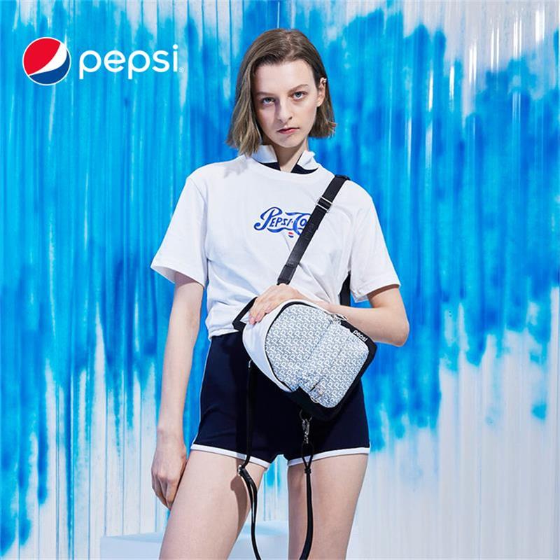 百事双肩包：潮酷外表下的“硬核”真相，999元值不值？