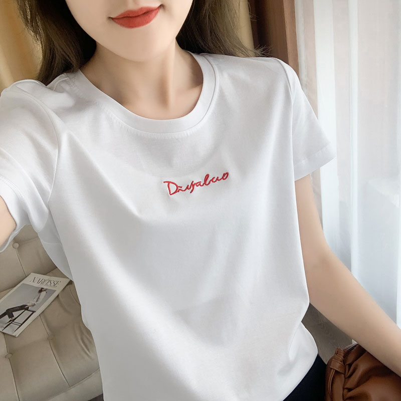 柯沐源双面丝光棉T恤：花698元买件T恤，我是不是被‘刺绣’了？