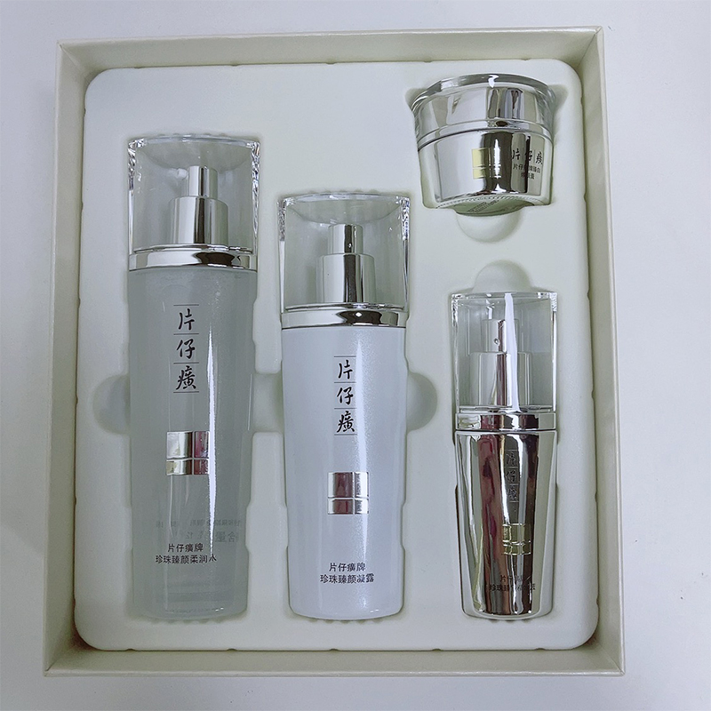 片仔癀臻颜焕白礼盒开箱：国货之光还是智商税？