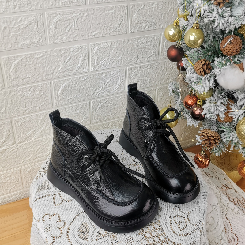 复古港风女孩的冬日必备！这双名洋鸟短靴也太好看了吧✨