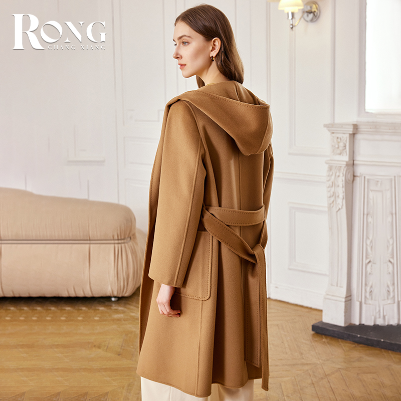 荣昌祥羊绒大衣：万元级外套，值不值这个价？