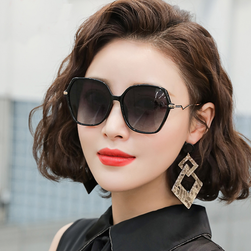 美艾伦复古墨镜测评：是潮流利器还是智商税？