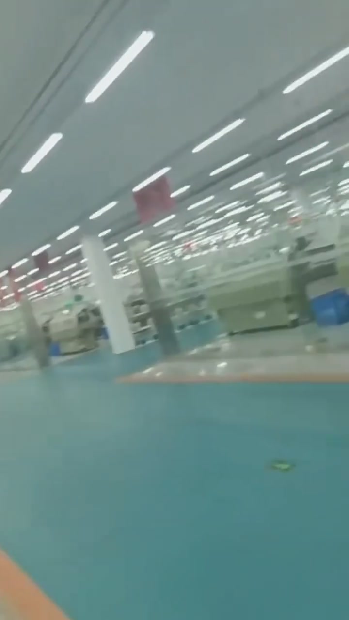 穿上这件羊毛开衫，我仿佛成了行走的暖宝宝！