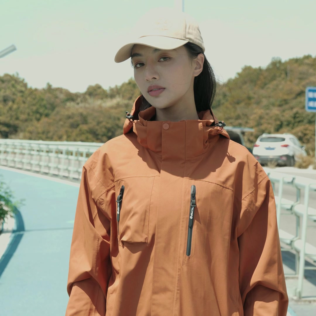 探拓三合一冲锋衣，机能复古风，内胆可拆，防风防雨，男女通款，实测分享