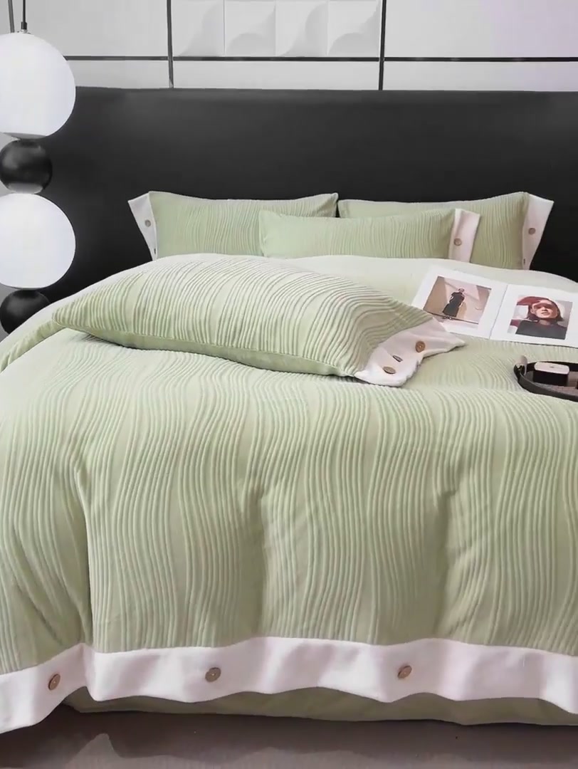 浮影牛奶绒床笠四件套：温暖过冬的“毛茸茸”救星，但899元值吗？