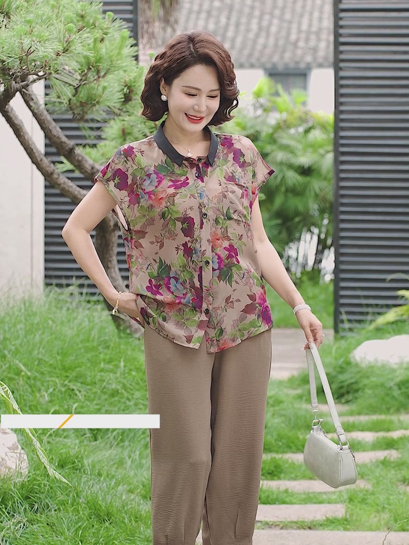 胖妈妈夏装短袖大码衬衫翻领印花小衫中老年女休闲洋气上衣200斤