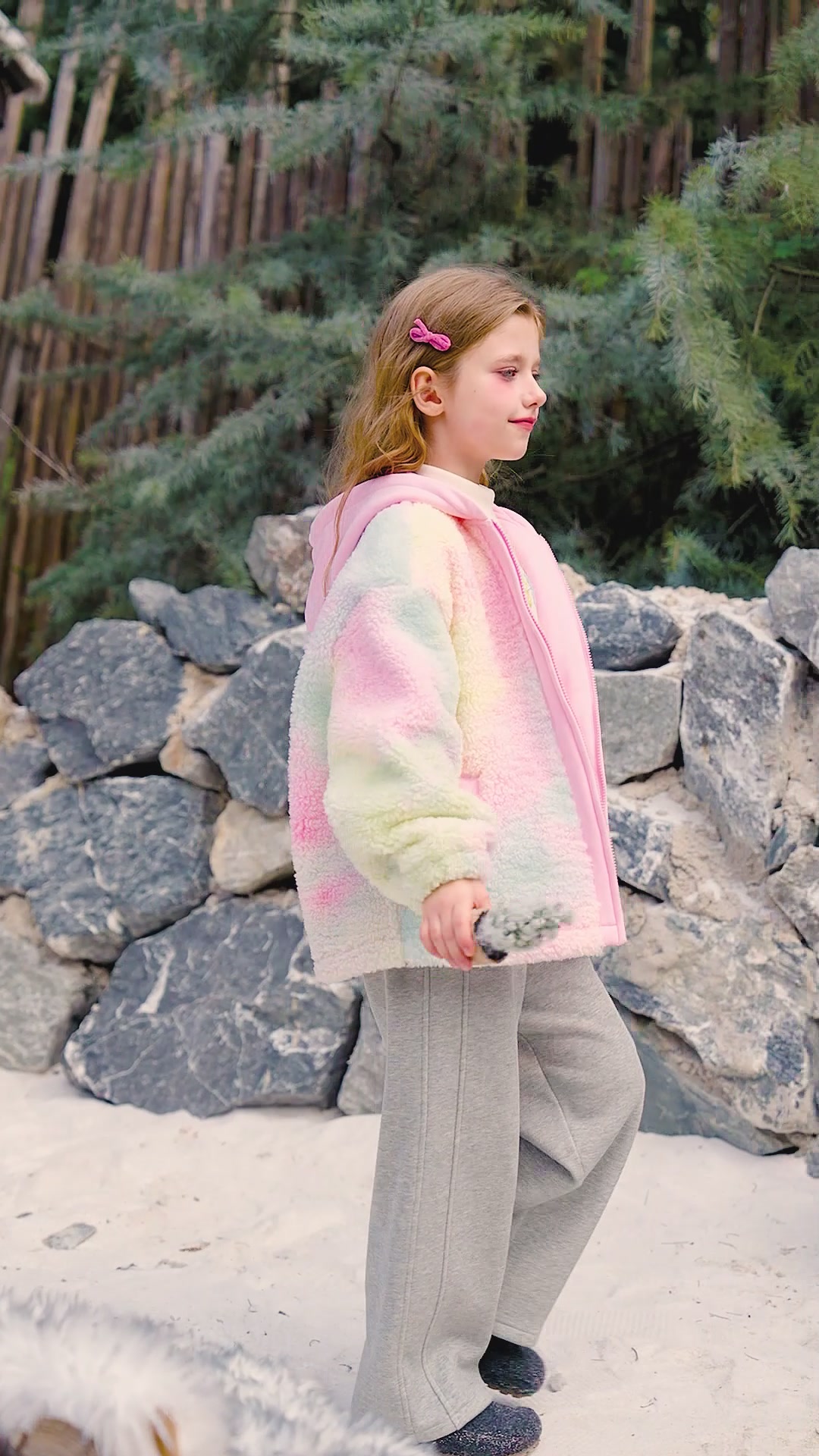 女宝的冬日多巴胺穿搭💖这件拼接开衫也太可爱了吧！