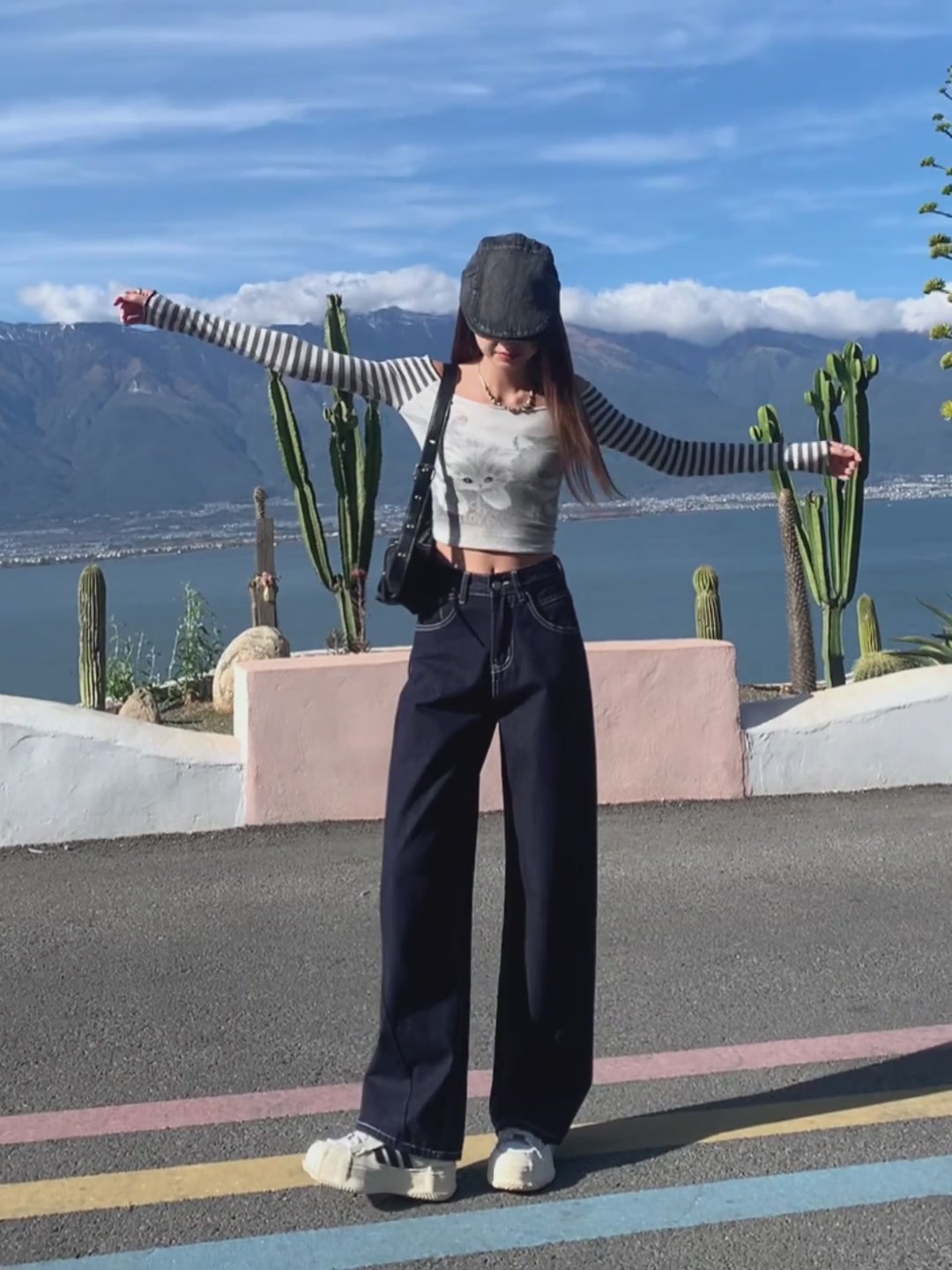 梨形身材的救星？这条高腰窄版阔腿牛仔裤，我穿了一周的真实感受