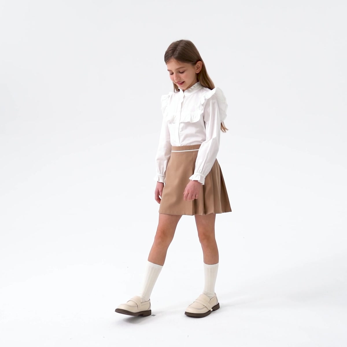 英氏条纹大翻领衬衣：一件童装，让我重新思考“精致育儿”