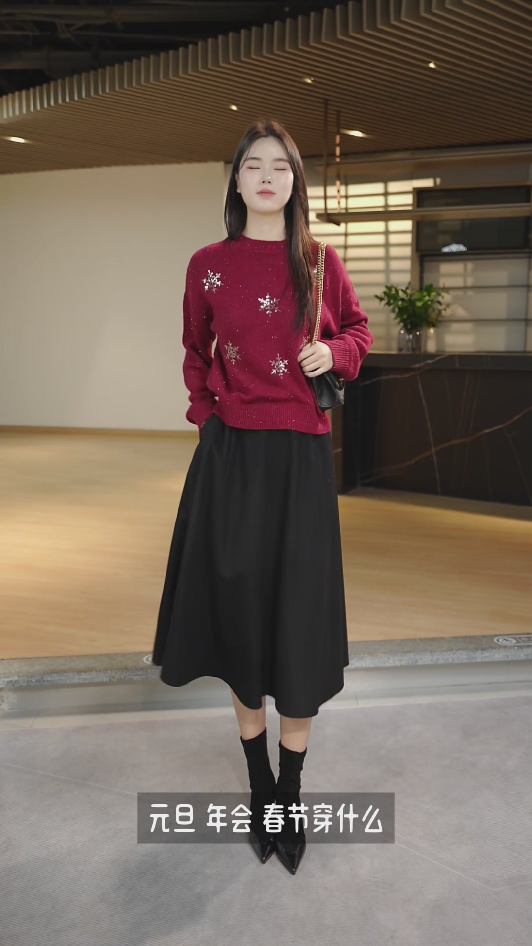 【冬上新】圆领气质上衣弹力印花宽松套头针织衫女：一件让你秒变氛围感女神的宝藏单品！