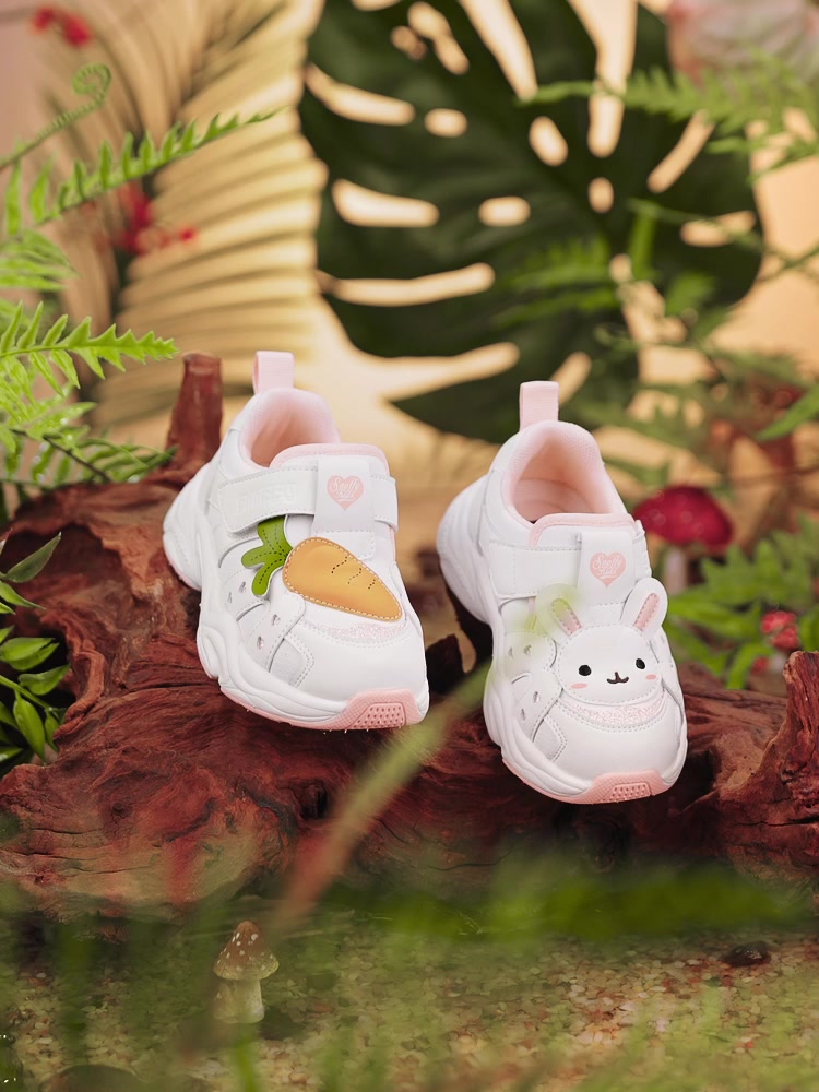 斯纳菲兔子鞋：我女儿穿上后，居然开始跳兔子舞了！
