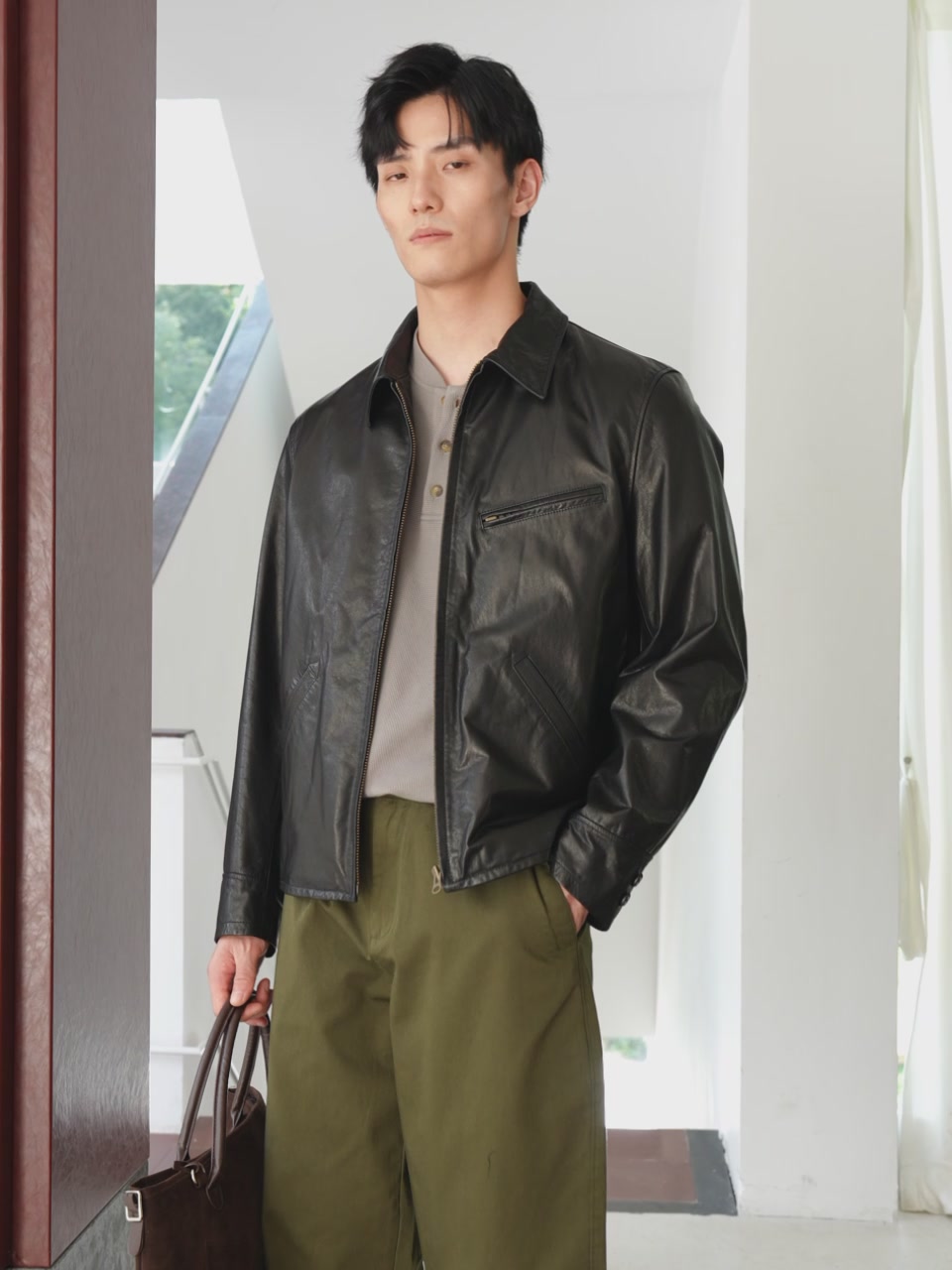 穿上这件皮衣，我就是行走的复古传说