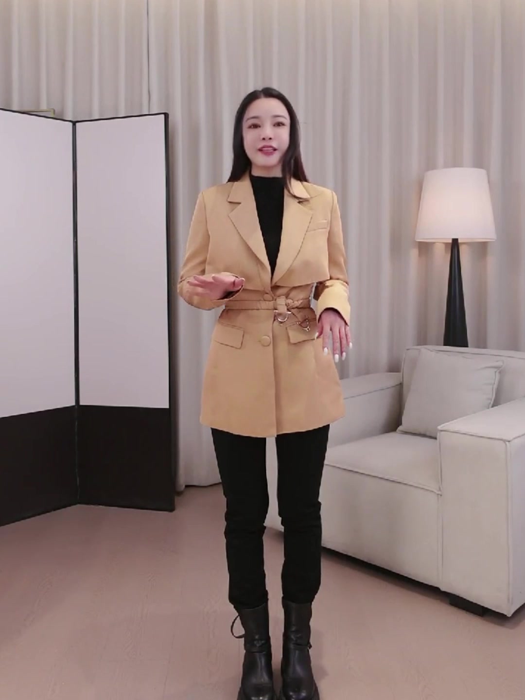 花1880元买恩曼琳翻领外套，到底值不值？