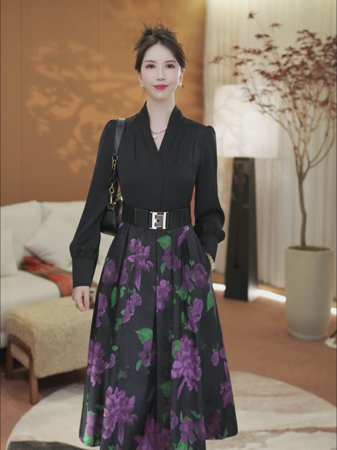 兰瑟儿复古连衣裙：优雅与复古的完美碰撞，但价格让我有点小纠结