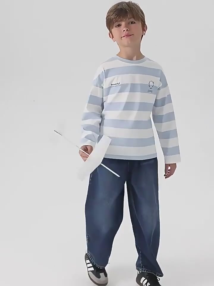 冒险家的小秘密武器：马克珍妮直筒牛仔裤，让娃秒变街头潮童