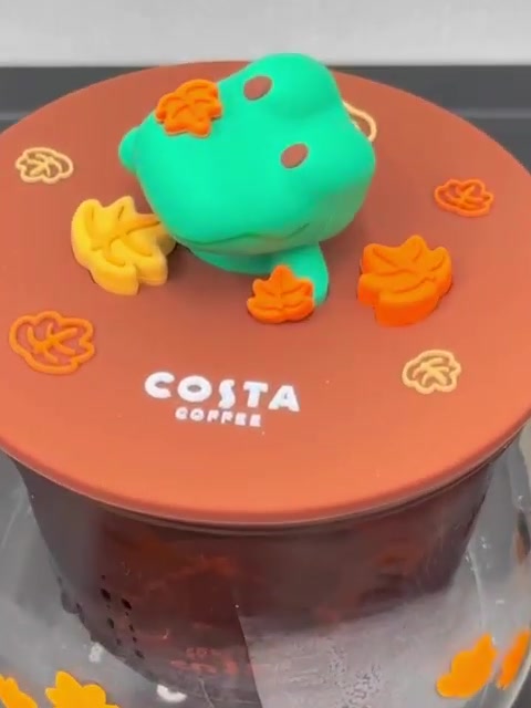 沙驰美人鱼鞋：亮片闪耀，舒适度却让我有点“蚌埠住了”