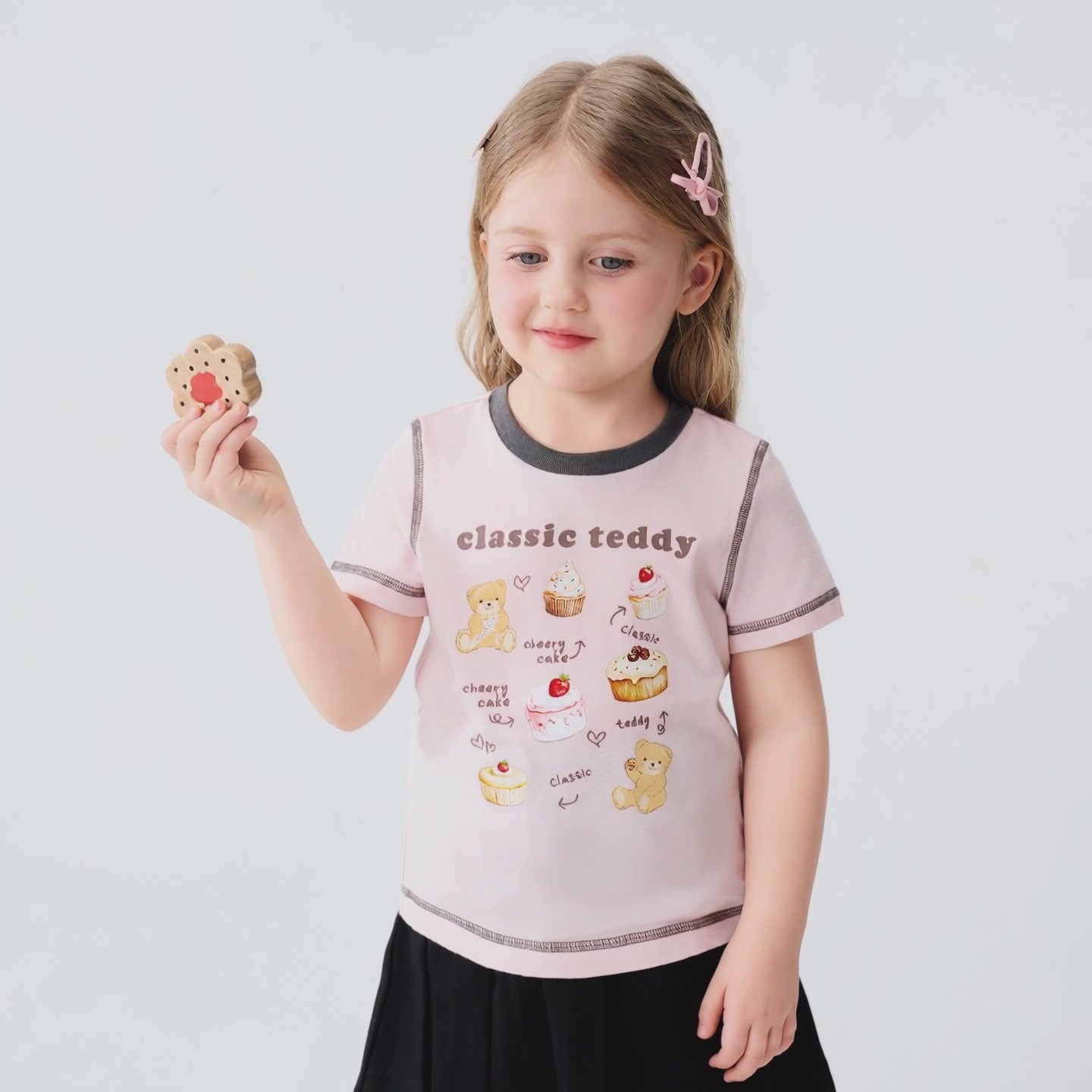 穿上精典泰迪，做个活泼女孩：我的夏日T恤探索日记