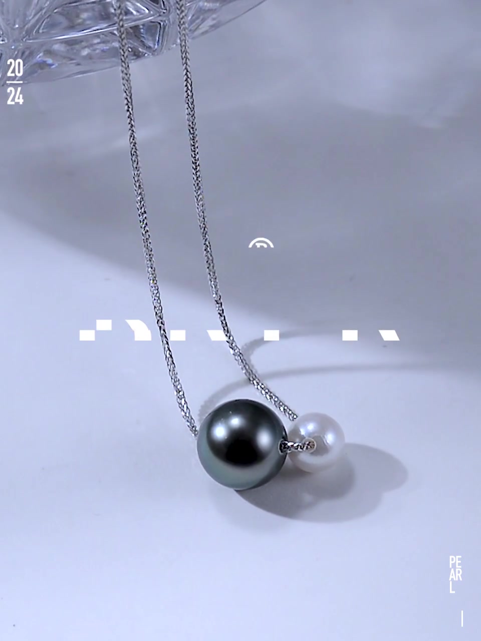 佰色传情BRI.R 18K金大溪地黑珍珠项链：黑白撞色的高级感，送礼自戴都绝了！