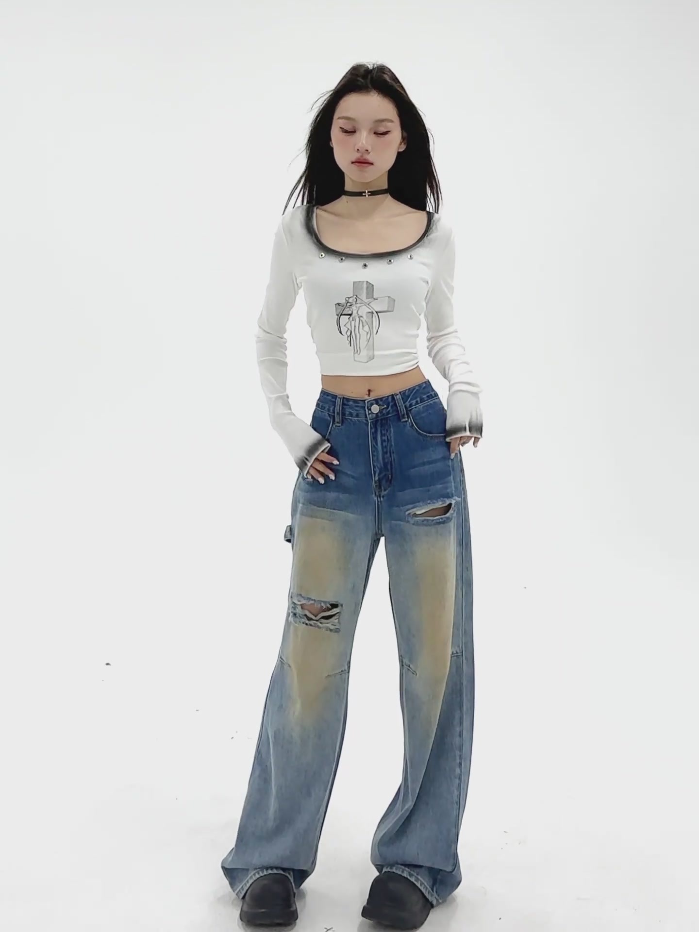 这条破洞牛仔裤，让我在闺蜜圈里成了穿搭风向标！