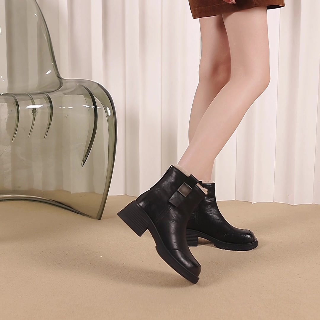 达芙妮加绒短靴，599元值不值？真实上脚体验告诉你！