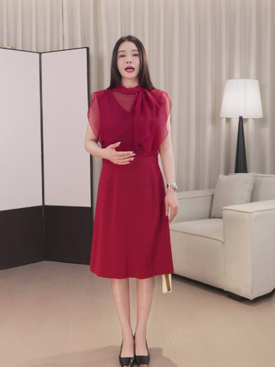 珂L*E剪标连衣裙测评：3987元飘带拼接假两件，气质还是智商税？