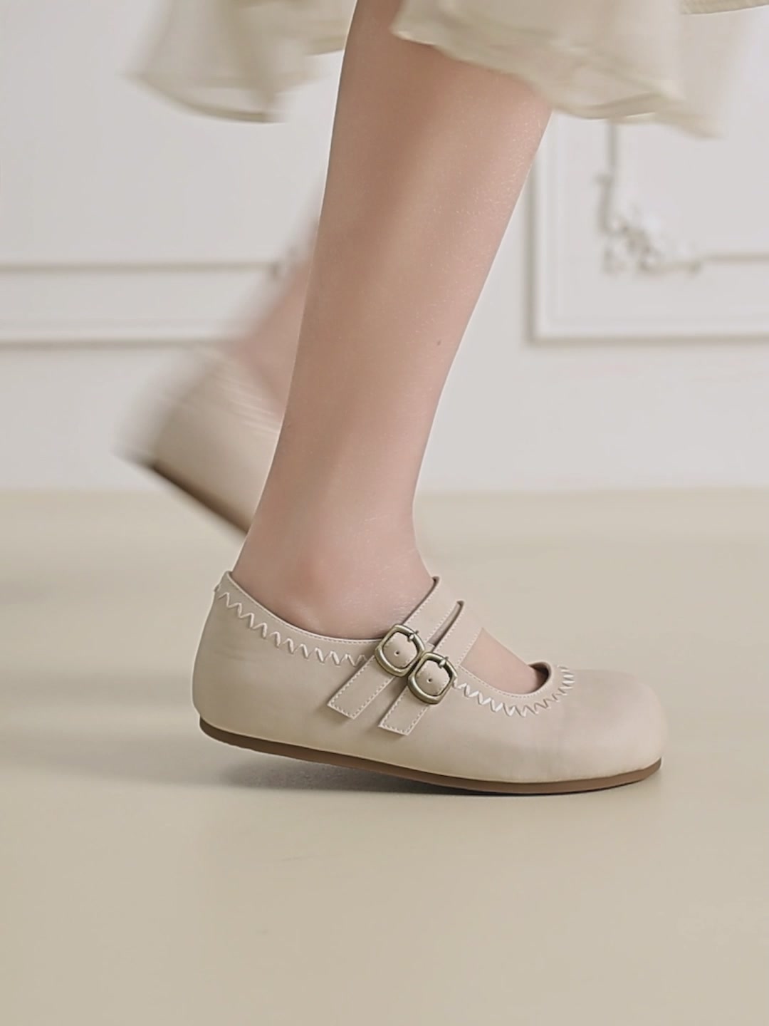 达芙妮复古玛丽珍鞋：穿上它，我就是行走的复古画报！