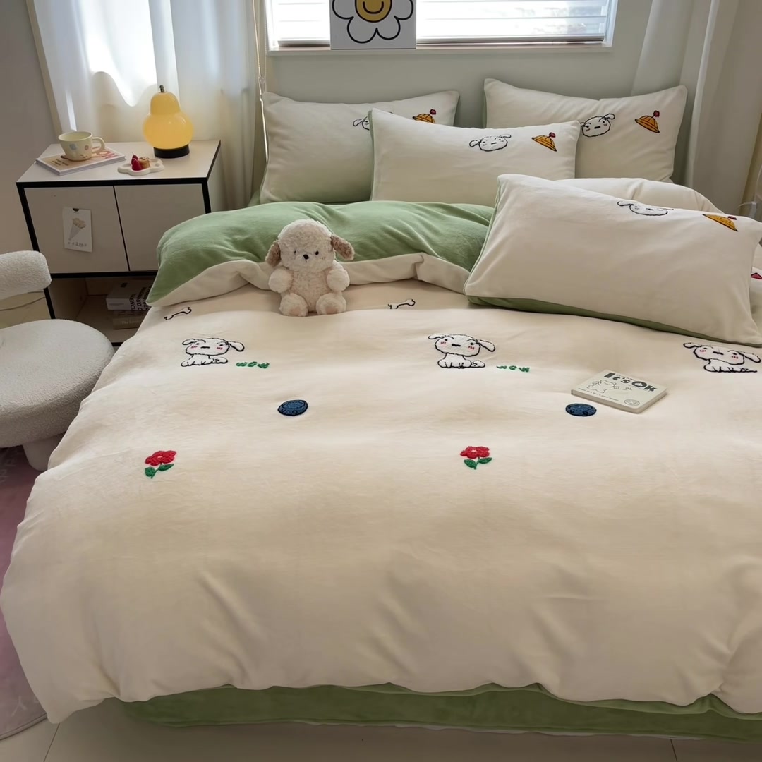 艾桐牛奶绒四件套：这个冬天，我找到了被窝里的温柔乡