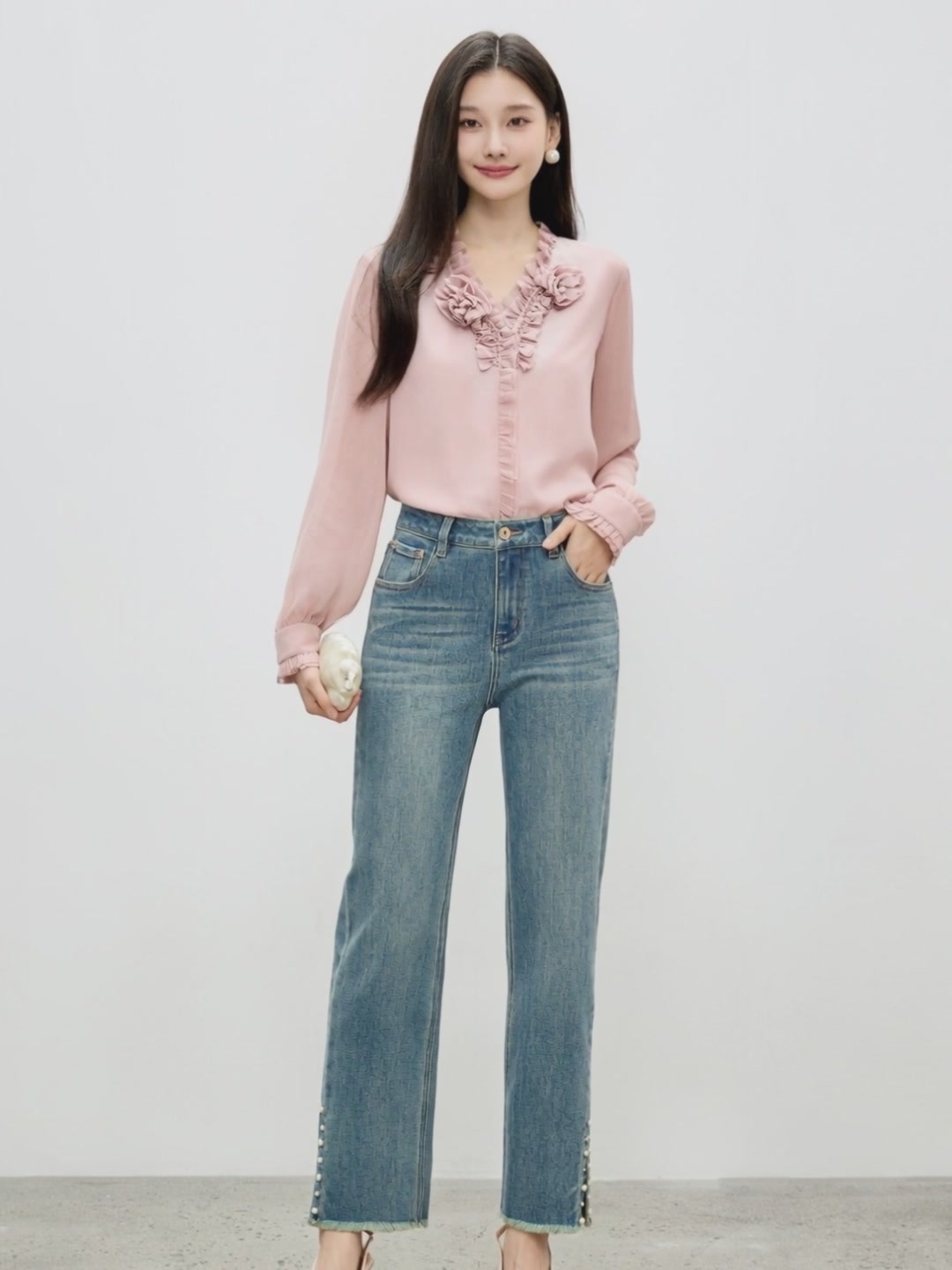 秋水伊人牛仔裤：珍珠开叉，一步一风情