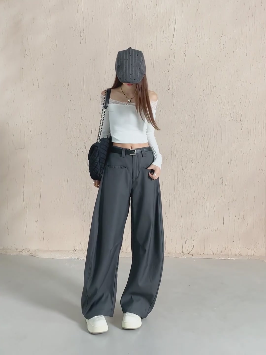 姐妹们！这条弯刀裤也太显腿长了吧！