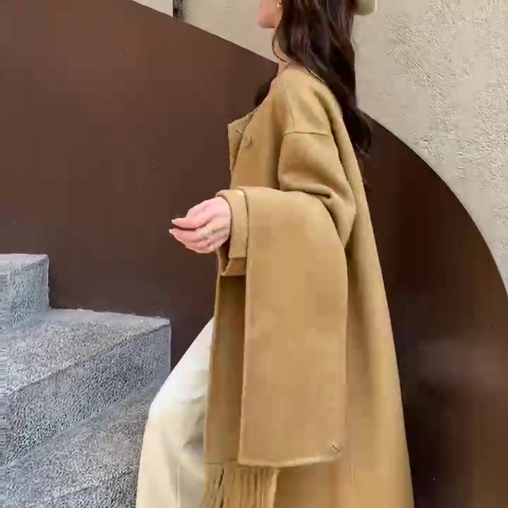 奥伦兰新款大衣：3888元买来的韩系文艺与刺激