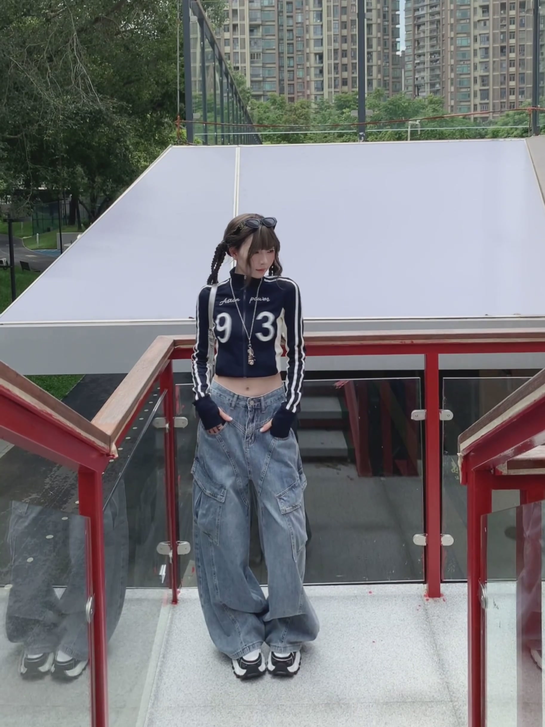 歌谛婕拼接款工装牛仔裤：高腰直筒的弯刀裤，真的值得入手吗？