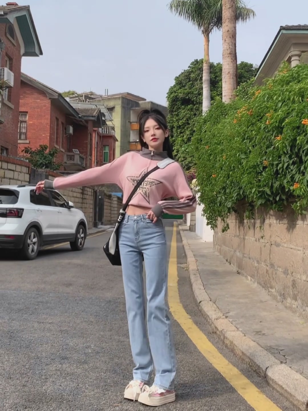 歌谛婕新款窄版高腰修身弹力阔腿牛仔裤：穿上它，我就是行走的时尚冒险家！