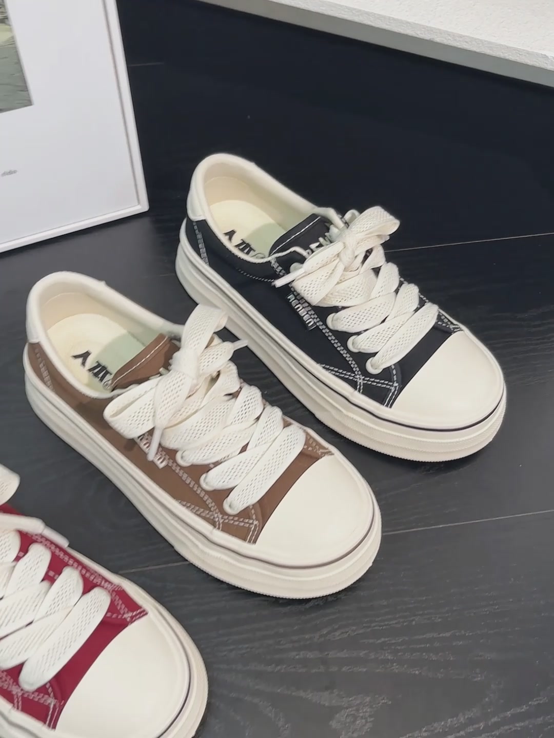 姐妹们！这双人本帆布鞋我直接冲了！复古百搭绝绝子！