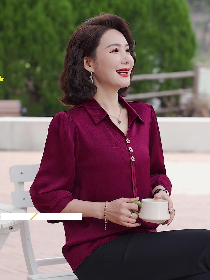 对白联名T恤体验：穿上这件猫T，我好像也变酷了？