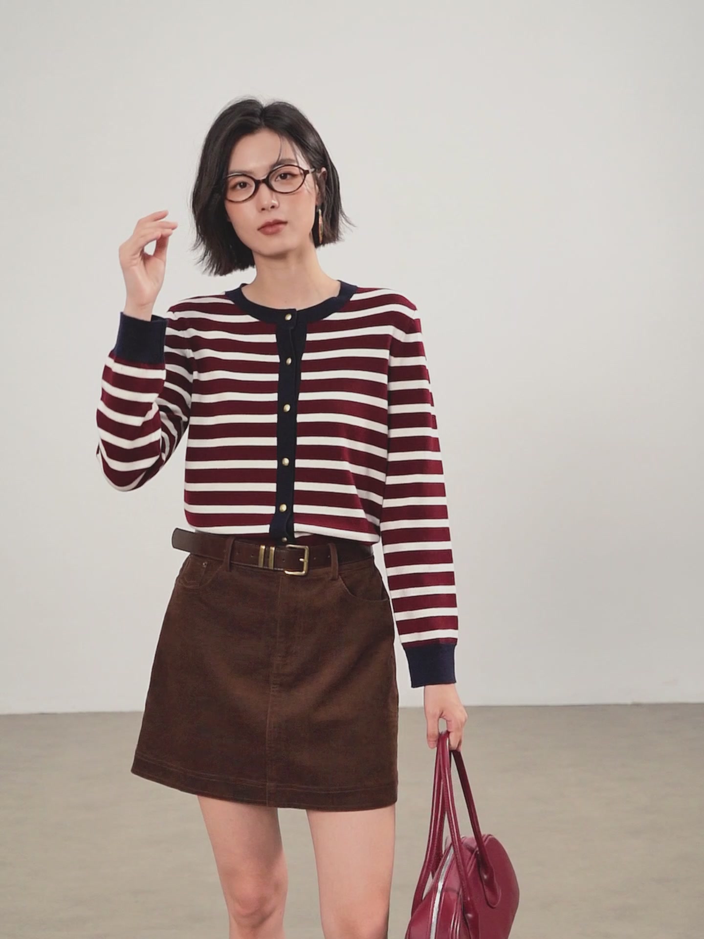 佧茜文摩登条纹针织开衫：文艺青年的春日必备，实测体验分享