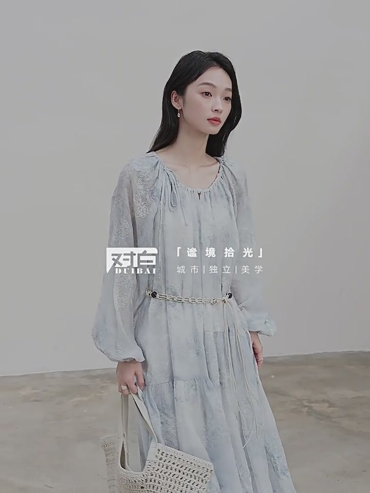对白新中式串珠连衣裙：度假风与东方美学的碰撞，值这个价吗？