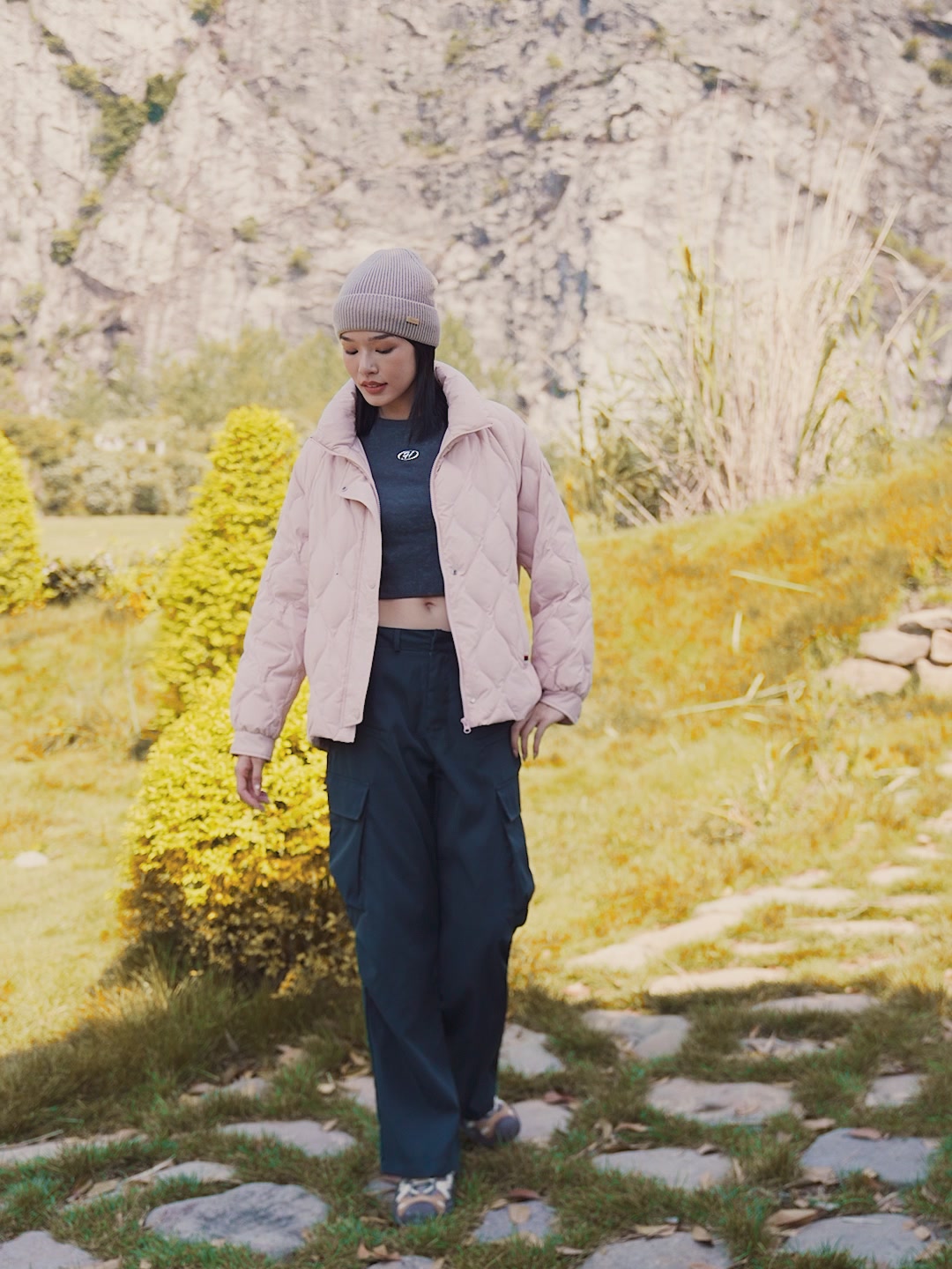 雅鹿轻薄羽绒服：小个子的冬日轻盈魔法