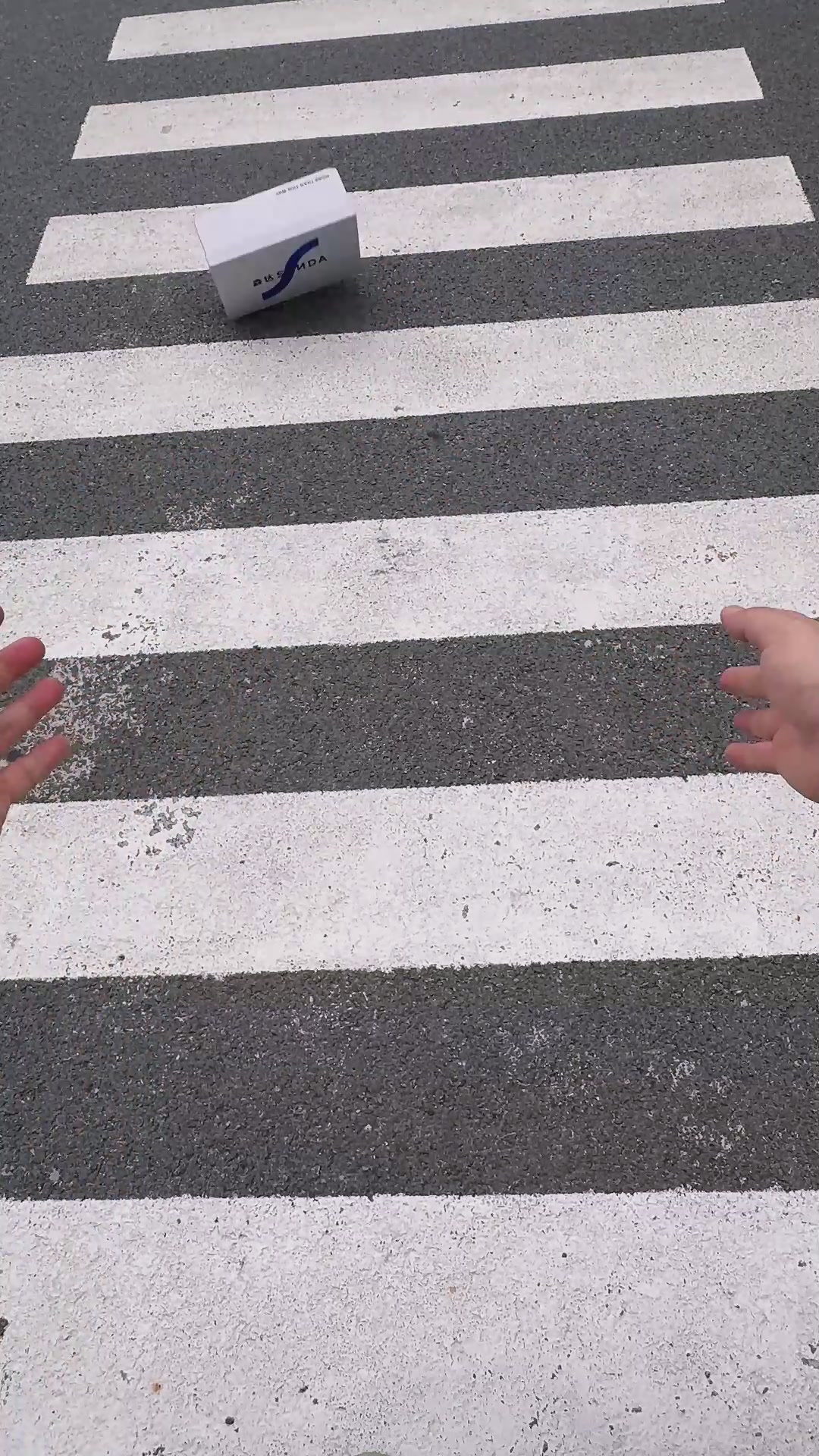 森达乐福鞋：一脚蹬的优雅与烦恼