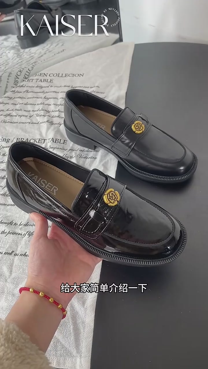 芭比粉卫衣开衫：健身房的显瘦心机，还是街头的文艺范儿？