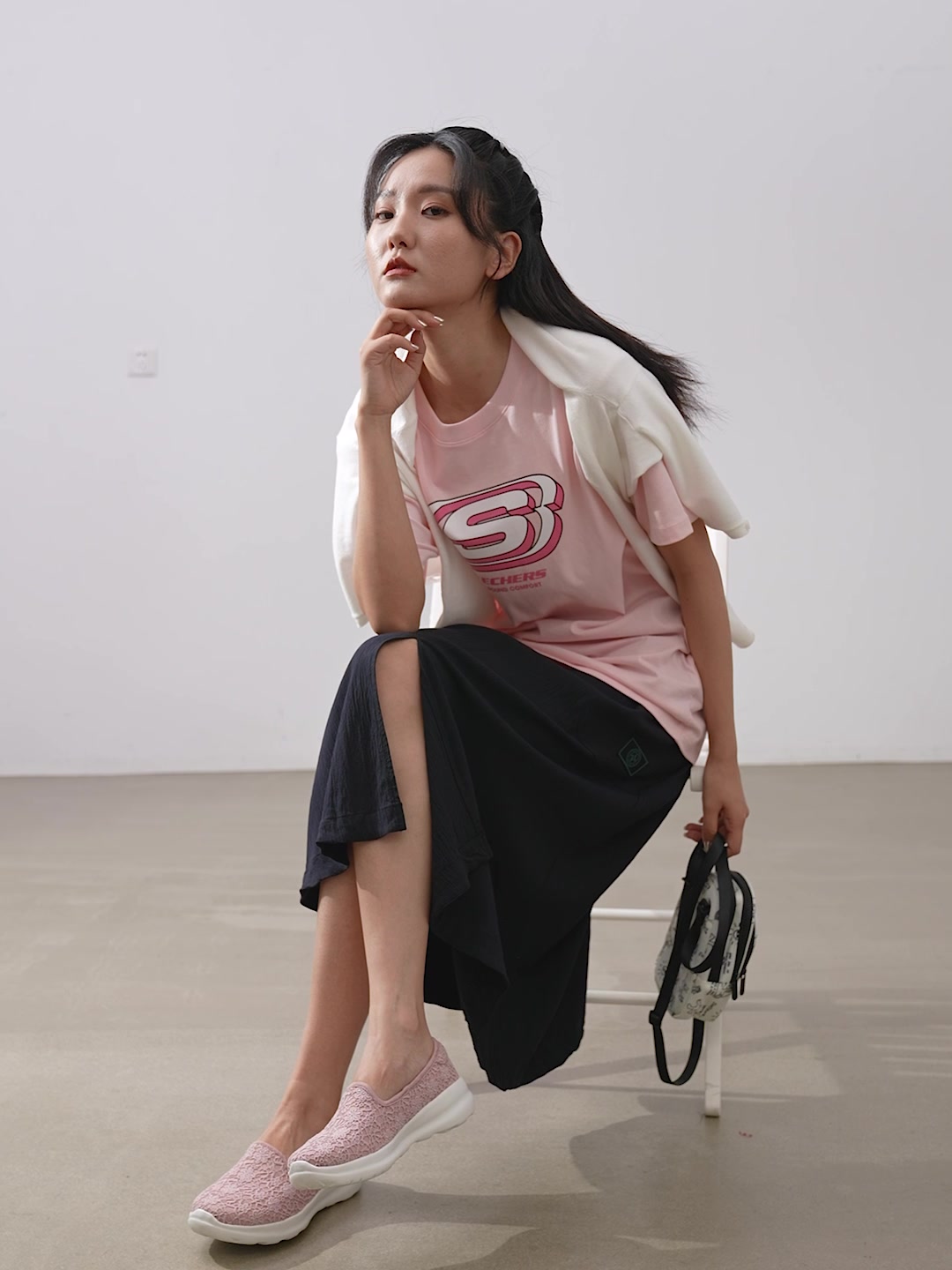 斯凯奇一脚蹬：懒人福音还是尺码陷阱？