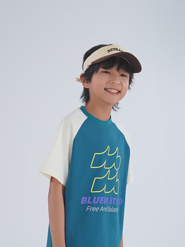 给娃买件防晒T恤，结果成了我的“夏日哲思”