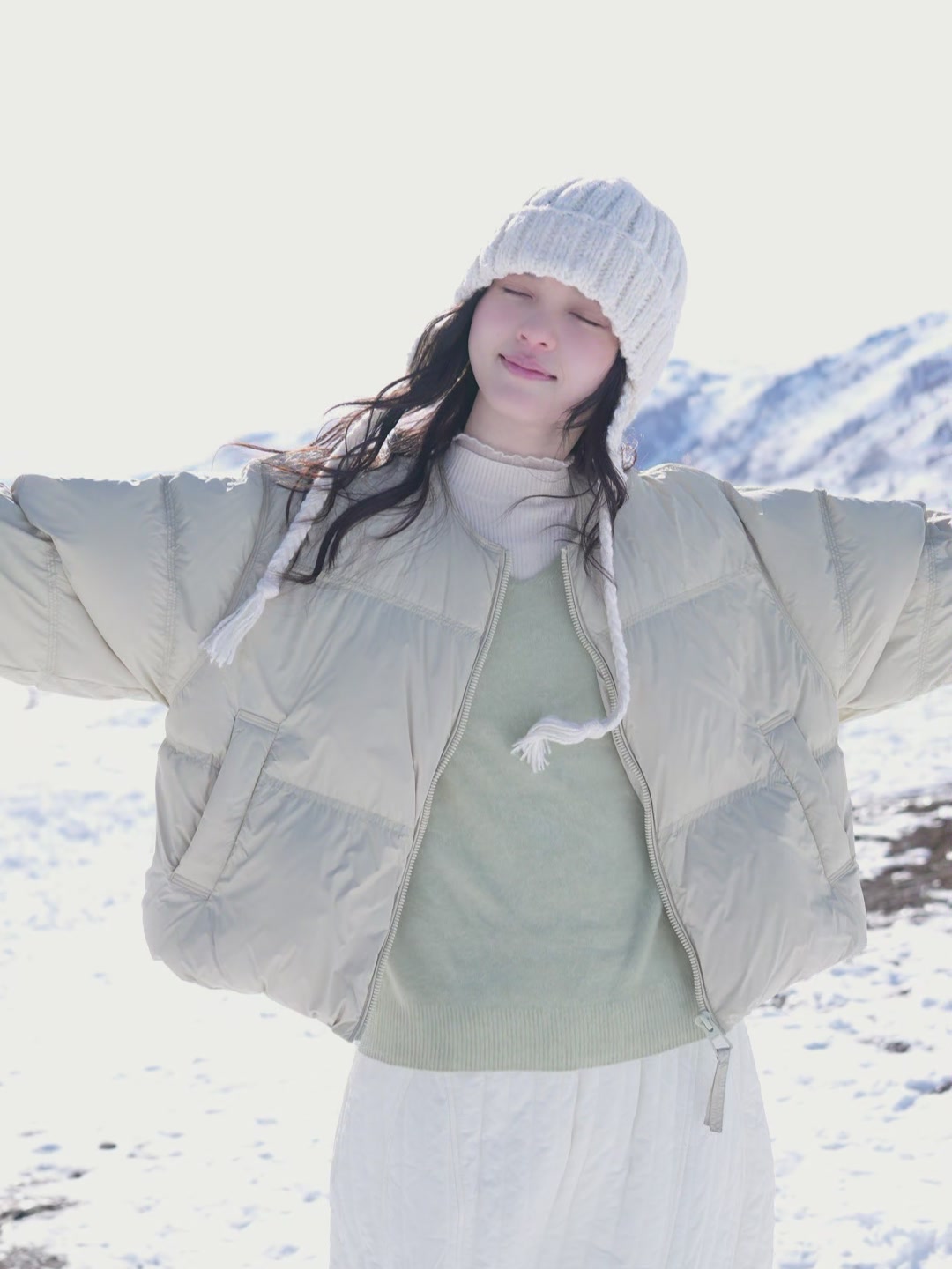 25冬新品｜简约蝙蝠袖短款羽绒服，挑战极简穿搭新高度！