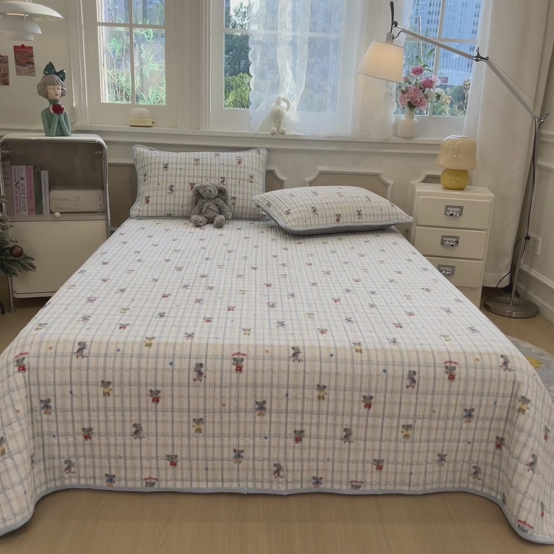 条纹T恤裙：夏日里的慵懒与心机