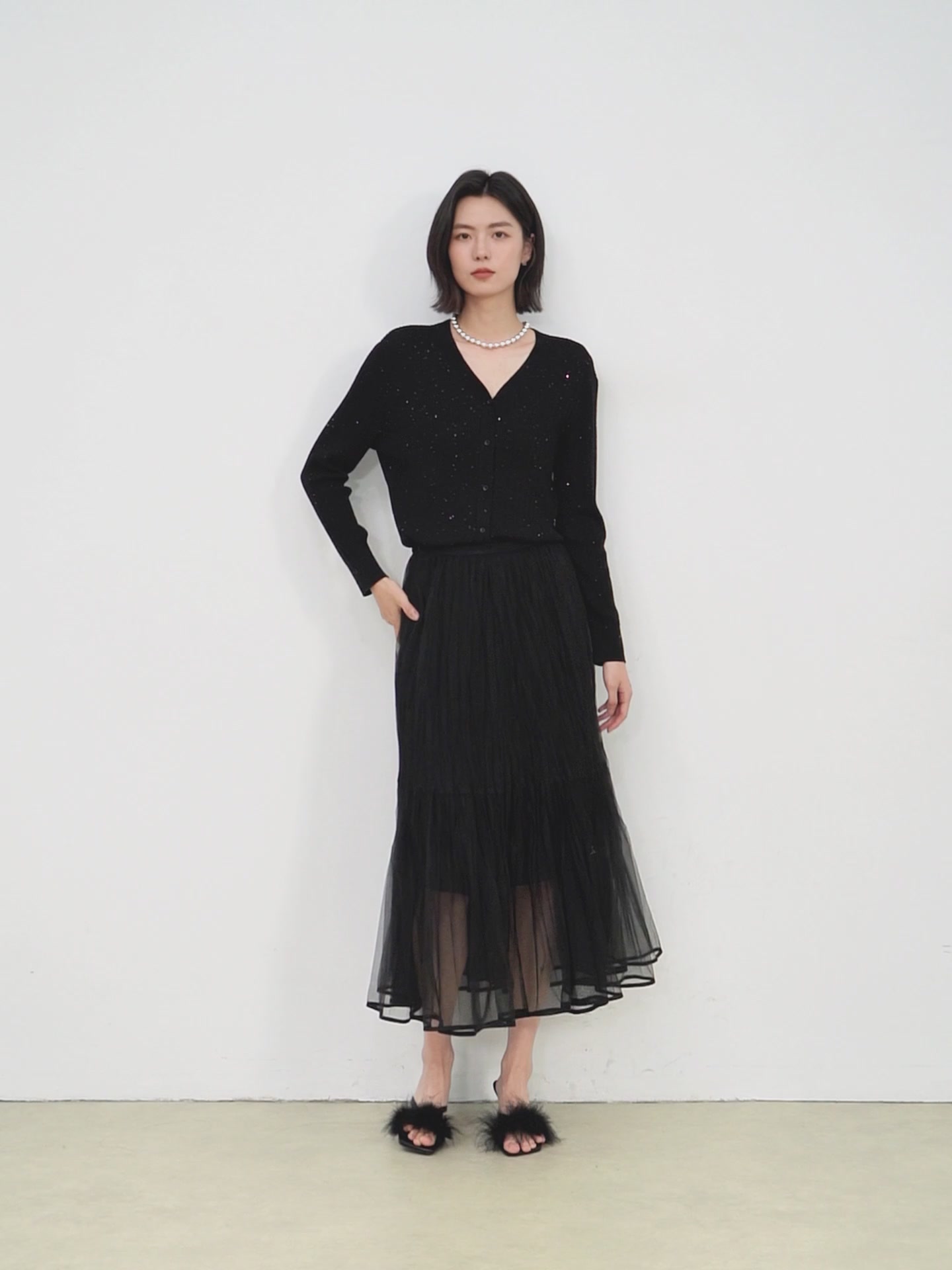 佧茜文网纱半身裙：2025秋季的轻盈冒险，高腰拼接下的气质密码