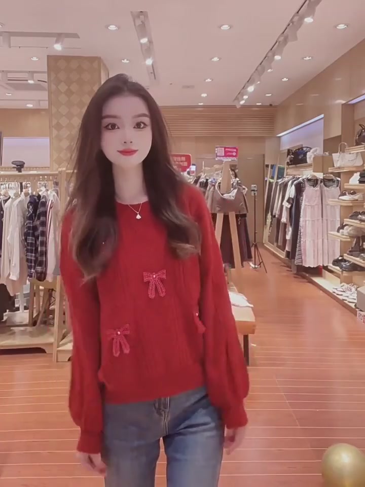 这件蝴蝶结红毛衣，让我在秋冬街头成了最亮眼的风景